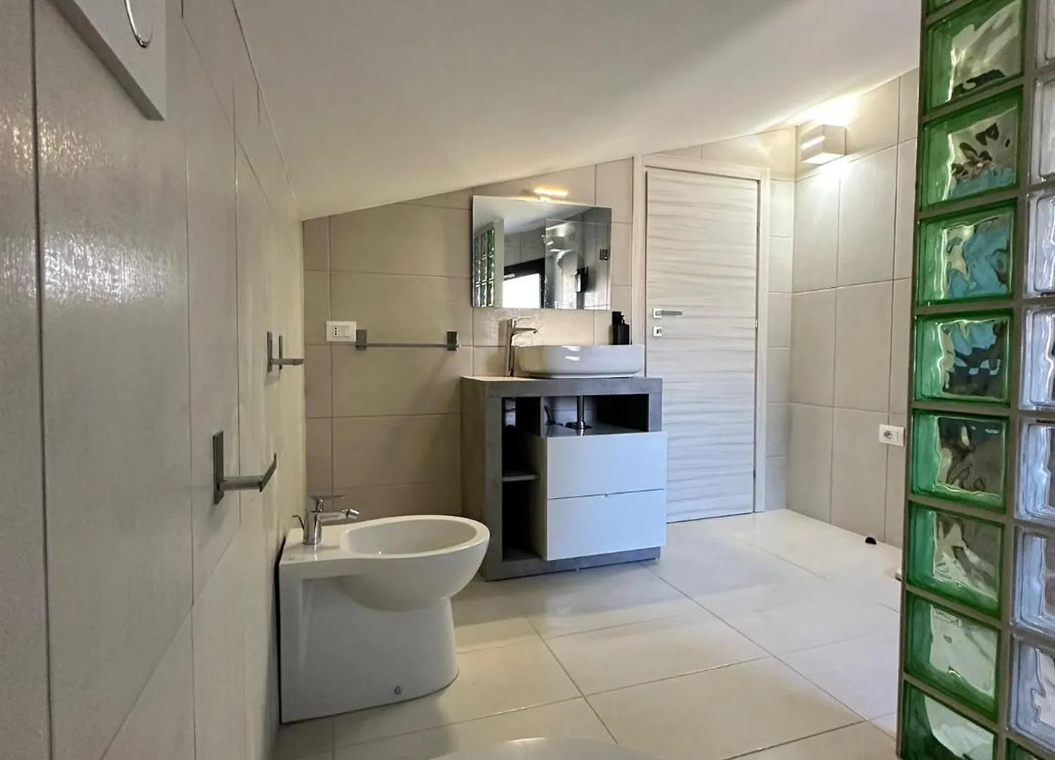 Romano'S Ville&Apartaments Fleri 0*,  Włochy